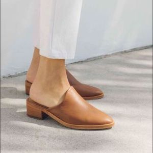 Soludos Venetian Mules
